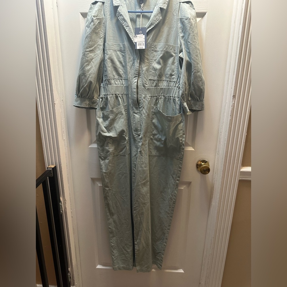 NWT Universal Thread Jumper Size 10